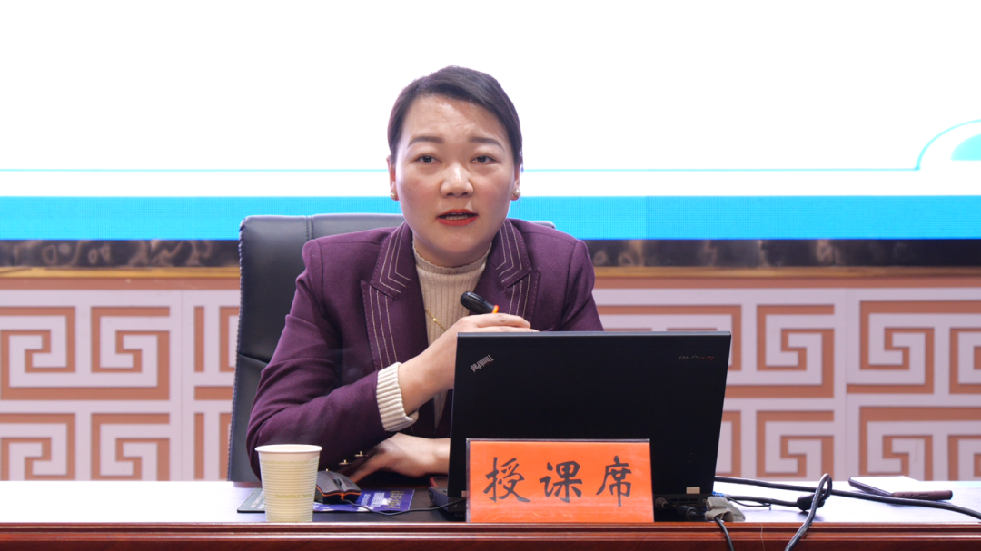 培訓(xùn)規(guī)模超200人！集團副總裁應(yīng)邀赴湖北襄陽南漳縣做專業(yè)招商實戰(zhàn)培訓(xùn)