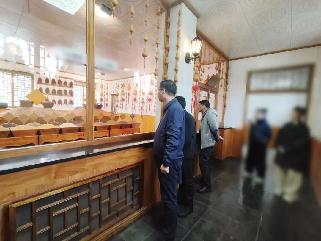 投資額5億，年產(chǎn)值6億！黑龍江某地方政府實(shí)地對(duì)接馳名商標(biāo)食品調(diào)味料擴(kuò)建投資選址項(xiàng)目